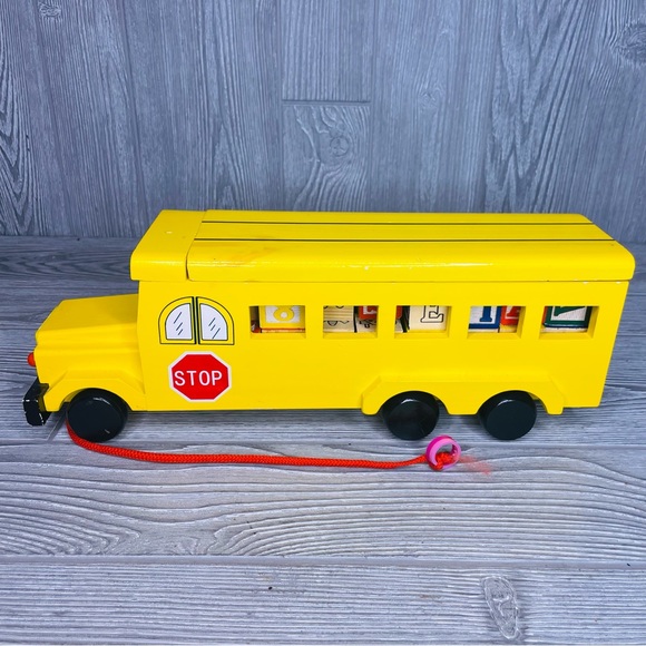 Wooden pull behind painted school bus with 36 wooden letter blocks learning toy - Picture 6 of 10